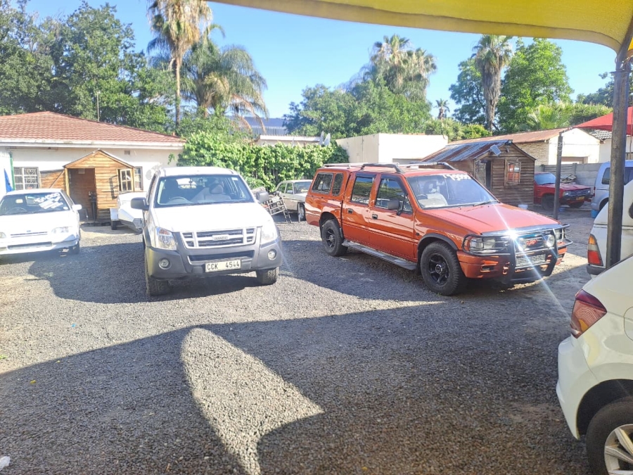 Commercial Property for Sale in Oos Einde North West